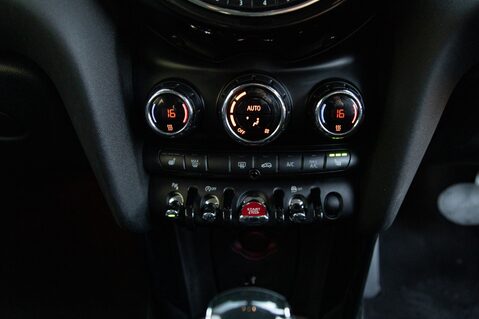 Mini Hatch COOPER S CLASSIC 32