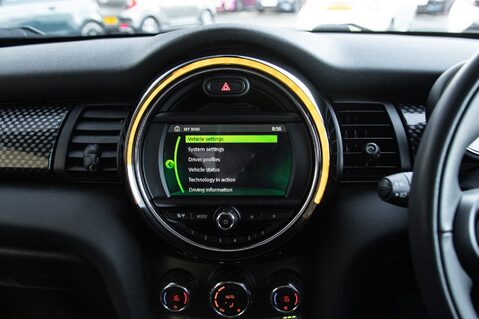 Mini Hatch COOPER S CLASSIC 24