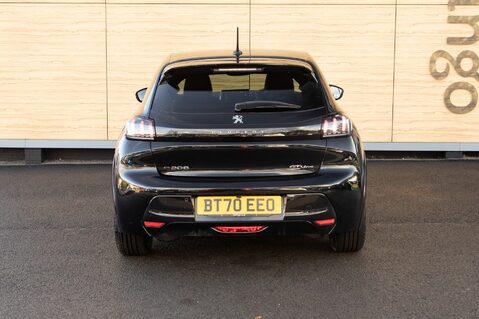 Peugeot 208 GT LINE 6