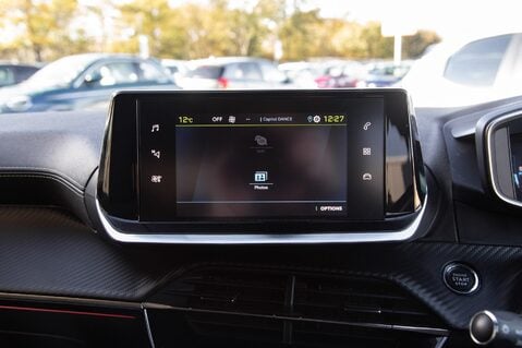 Peugeot 208 GT LINE 25