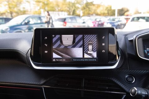 Peugeot 208 GT LINE 27