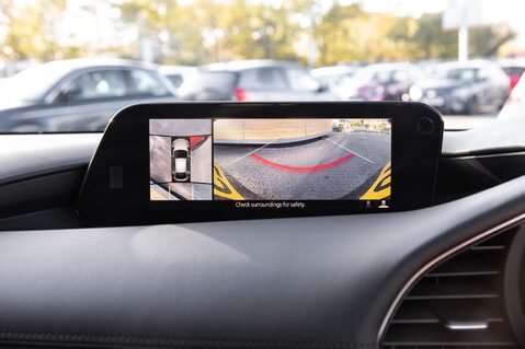 Mazda 3 GT SPORT TECH MHEV 29