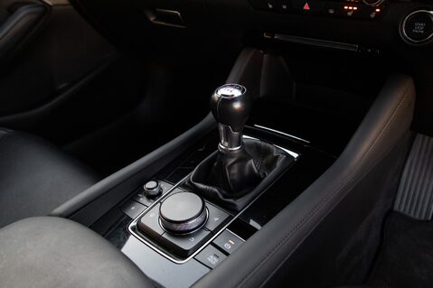 Mazda 3 GT SPORT TECH MHEV 33