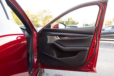 Mazda 3 GT SPORT TECH MHEV 14