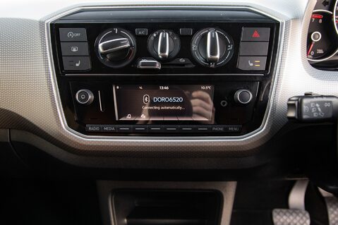 Volkswagen Up HIGH UP 24