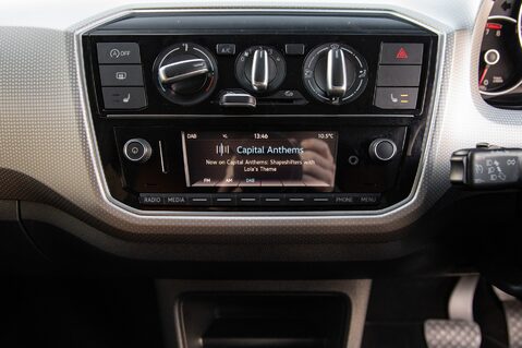 Volkswagen Up HIGH UP 22