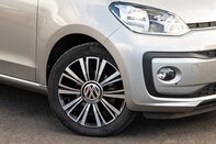 Volkswagen Up HIGH UP 10