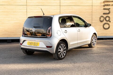 Volkswagen Up HIGH UP 2