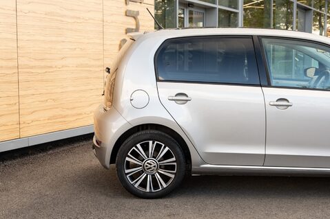 Volkswagen Up HIGH UP 7