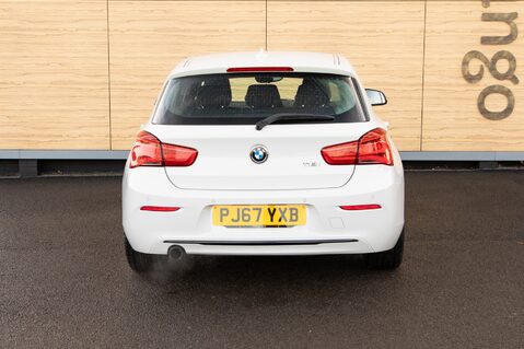 BMW 1 Series 118I SPORT 6