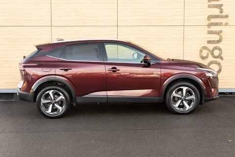 Nissan Qashqai DIG-T N-CONNECTA MHEV 12