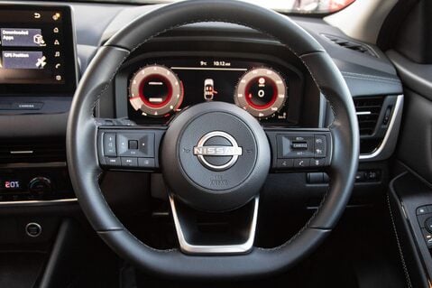 Nissan Qashqai DIG-T N-CONNECTA MHEV 21