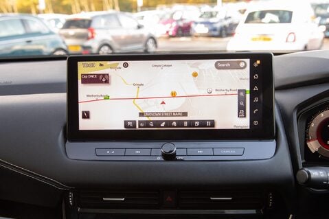 Nissan Qashqai DIG-T N-CONNECTA MHEV 23