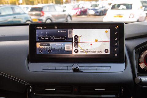 Nissan Qashqai DIG-T N-CONNECTA MHEV 22