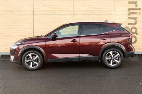 Nissan Qashqai DIG-T N-CONNECTA MHEV 13