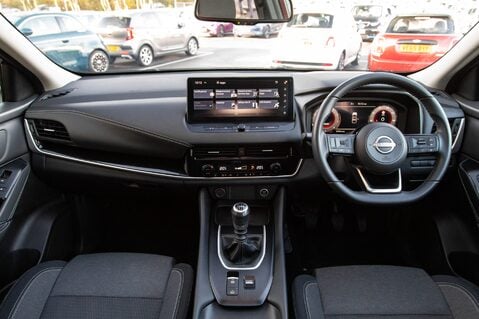 Nissan Qashqai DIG-T N-CONNECTA MHEV 3