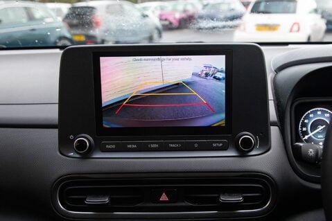 Hyundai KONA T-GDI SE CONNECT MHEV 27