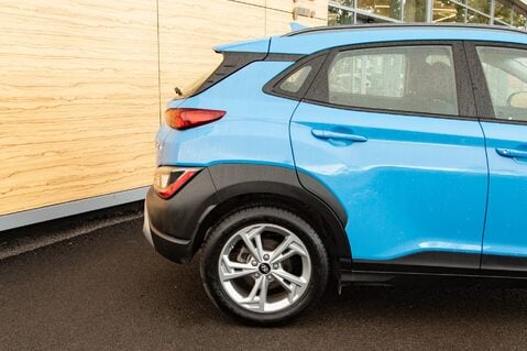 Hyundai KONA T-GDI SE CONNECT MHEV 7