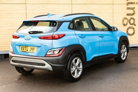 Hyundai KONA T-GDI SE CONNECT MHEV 2