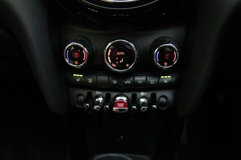 Mini Hatch COOPER EXCLUSIVE 31