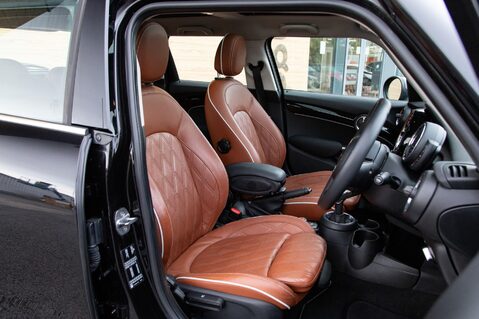 Mini Hatch COOPER EXCLUSIVE 28