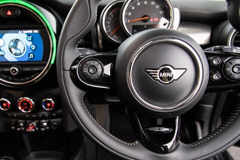 Mini Hatch COOPER EXCLUSIVE 19