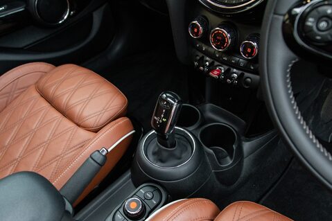 Mini Hatch COOPER EXCLUSIVE 30