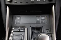 Lexus Is 300H F SPORT 37