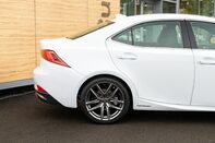 Lexus Is 300H F SPORT 7