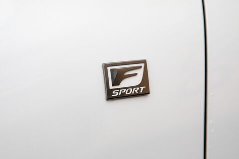 Lexus Is 300H F SPORT 12