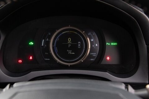 Lexus Is 300H F SPORT 16