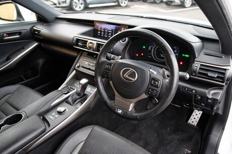 Lexus Is 300H F SPORT