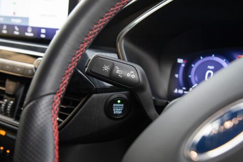 Ford Kuga ST-LINE EDITION ECOBLUE 17