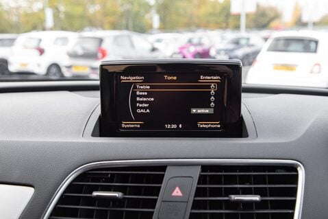 Audi Q3 TFSI S LINE EDITION 22