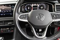 Volkswagen Taigo R-LINE TSI DSG 19