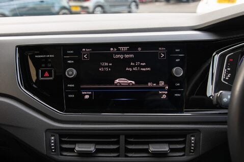 Volkswagen Taigo R-LINE TSI DSG 27