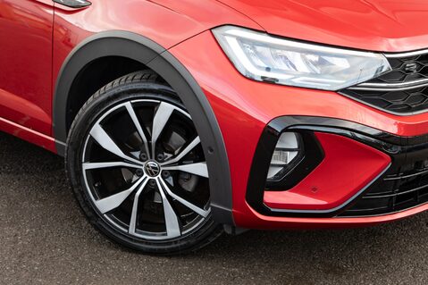 Volkswagen Taigo R-LINE TSI DSG 10