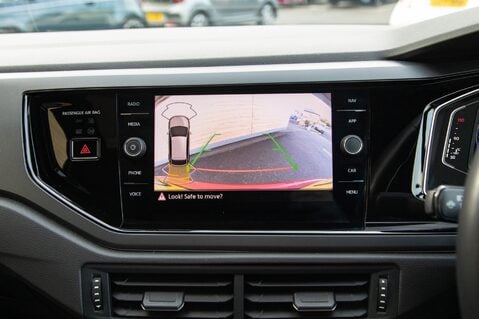 Volkswagen Taigo R-LINE TSI DSG 29