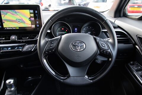 Toyota C-HR DESIGN 22