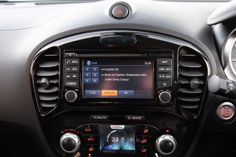 Nissan Juke TEKNA XTRONIC 22