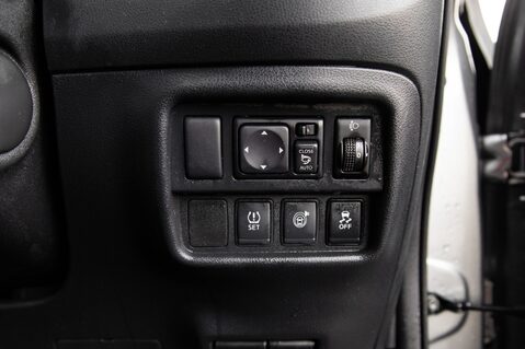 Nissan Juke TEKNA XTRONIC 16