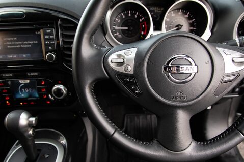 Nissan Juke TEKNA XTRONIC 19