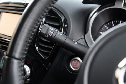 Nissan Juke TEKNA XTRONIC 17