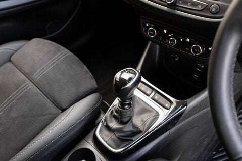 Vauxhall Crossland ULTIMATE 31