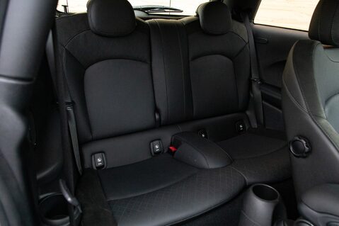 Mini Hatch COOPER SPORT 34