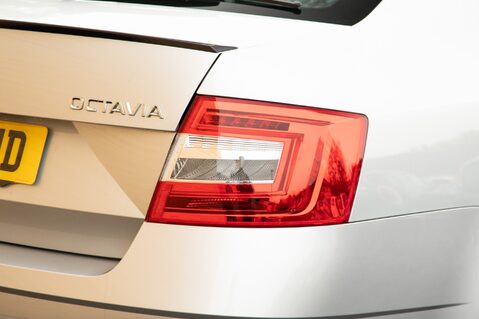 Skoda Octavia SE DRIVE TSI 9
