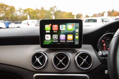 Mercedes-Benz GLA Class GLA 180 URBAN EDITION 26