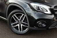 Mercedes-Benz GLA Class GLA 180 URBAN EDITION 11