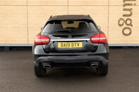 Mercedes-Benz GLA Class GLA 180 URBAN EDITION 6