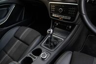 Mercedes-Benz GLA Class GLA 180 URBAN EDITION 29